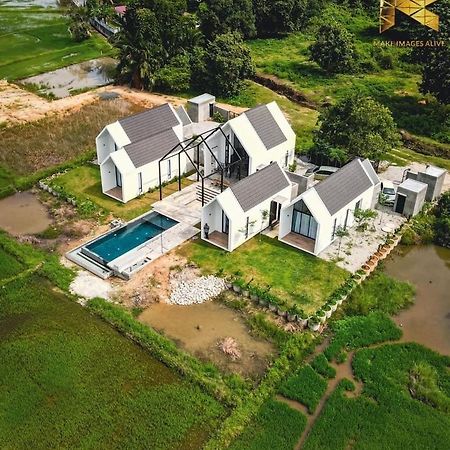 Ezu Isle Langkawi Pool Villa Pantai Cenang  Exteriör bild