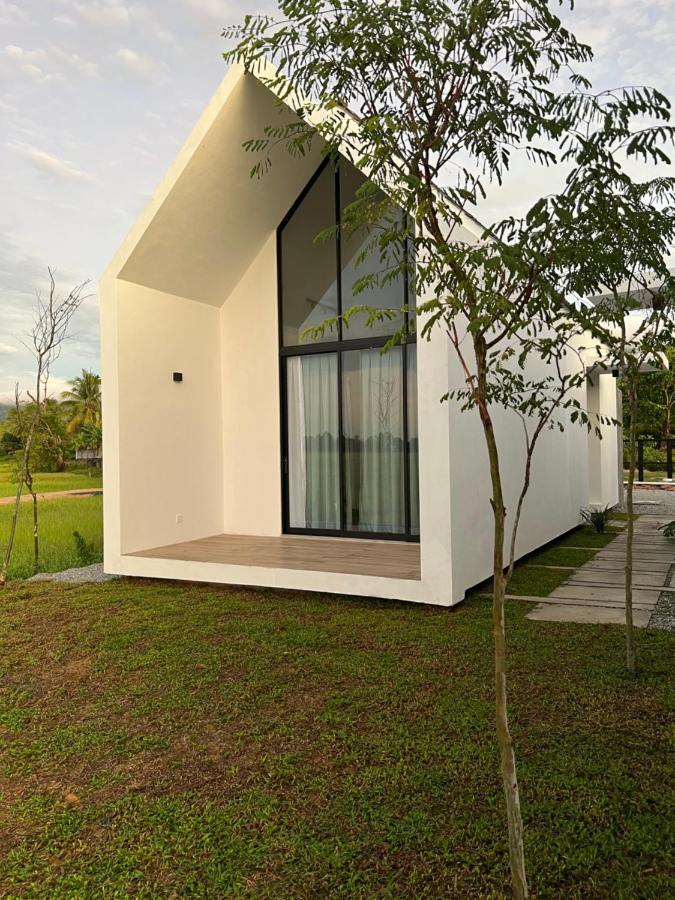 Ezu Isle Langkawi Pool Villa Pantai Cenang  Exteriör bild