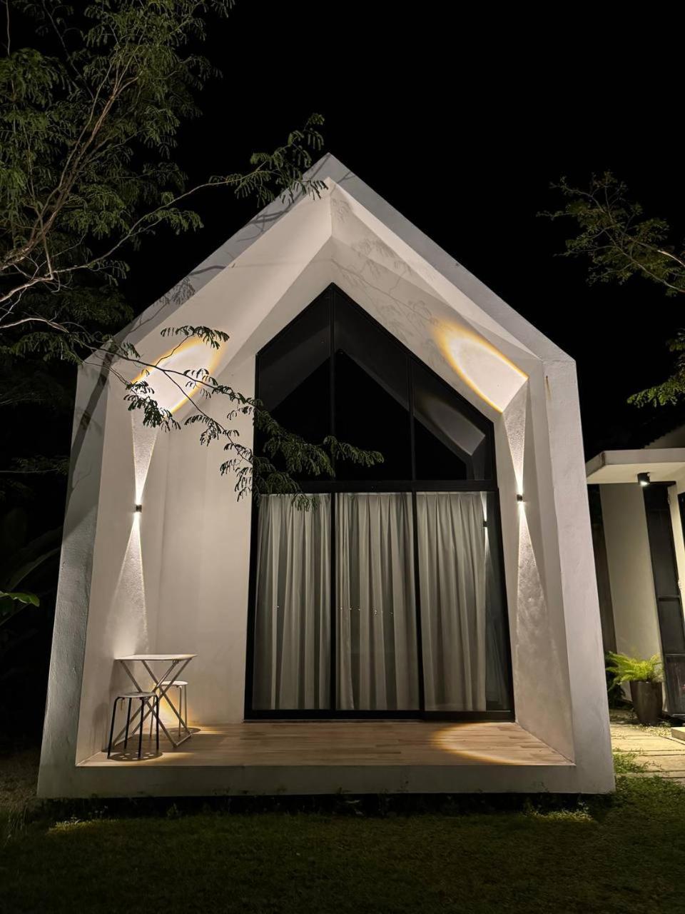 Ezu Isle Langkawi Pool Villa Pantai Cenang  Exteriör bild